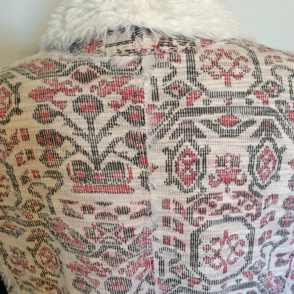 ANTHROPOLOGIE shearling vest Size L - Picture 4 of 6